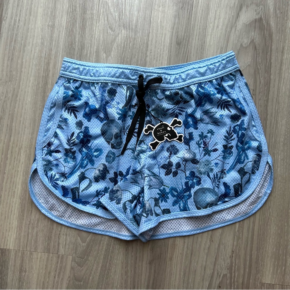 Skull & Bones | Hand Painted Dutch Floral Mesh Shorts in Sky Blue (Small) - Picture 2 of 12